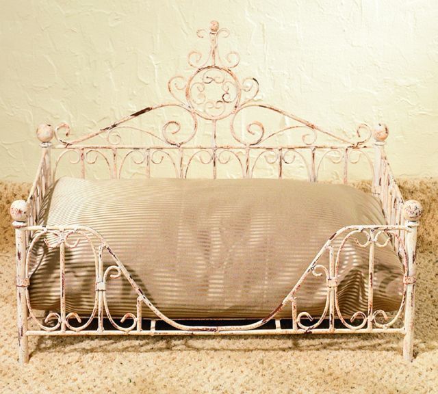 (image for) Pet Bed - Antique White Metal